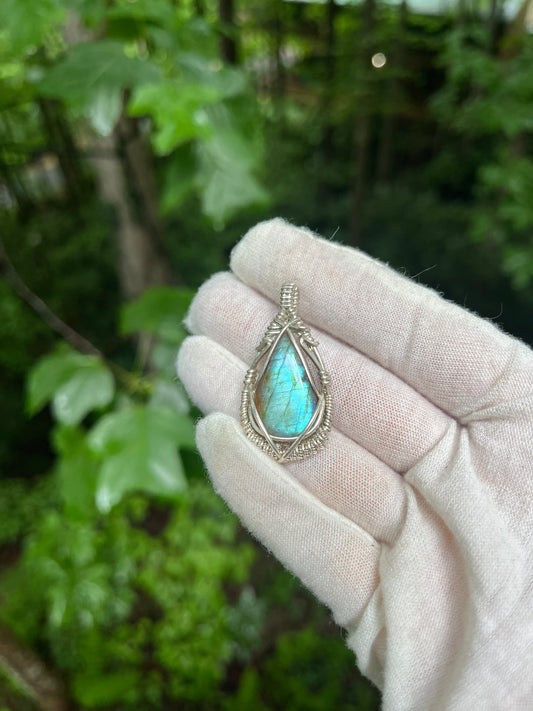 Labradorite Tear Drop Pendant